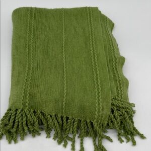 Battilo Home Cable Knit Chenille Throw Blanket Green